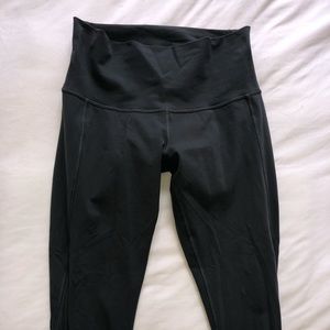 Lululemon wunder unders